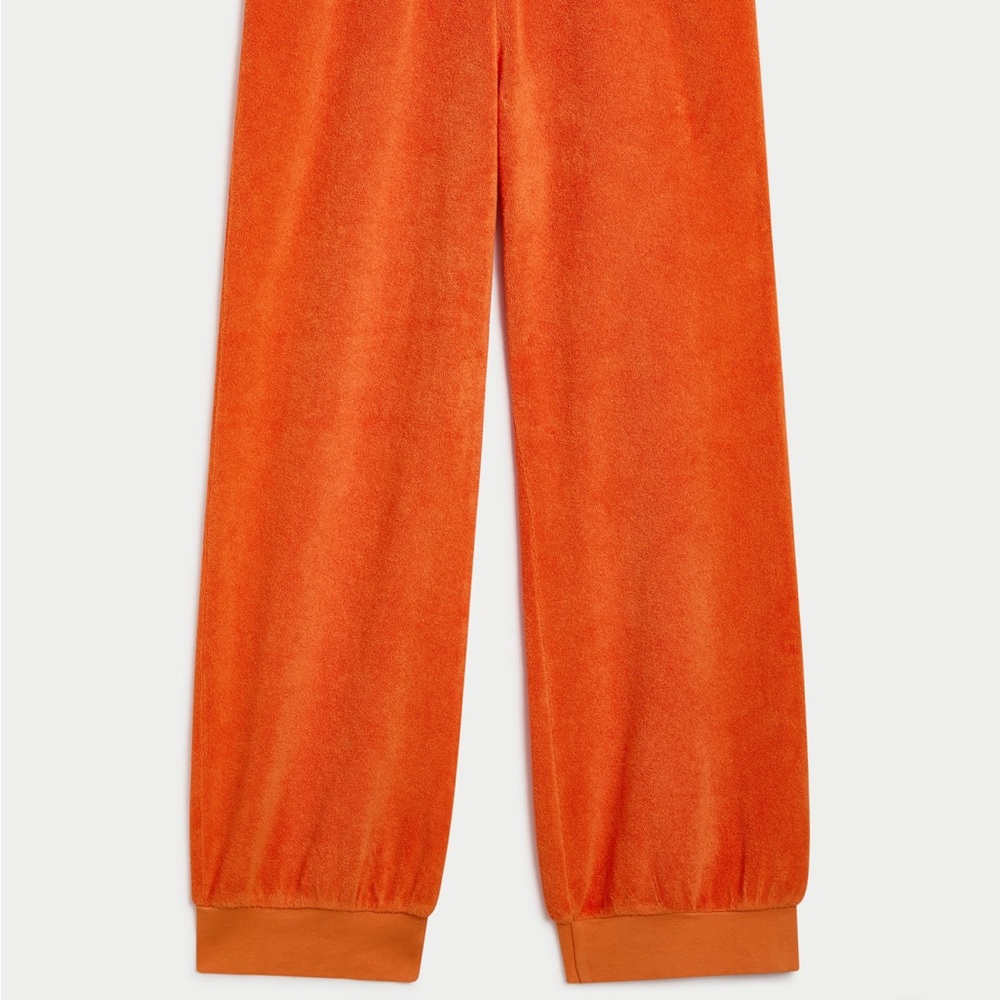 Suzi Kondi the Tosk Harem pants in Terry. Mandarin color. Women’s medium